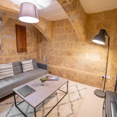 Carmelita Maisonette * Valletta